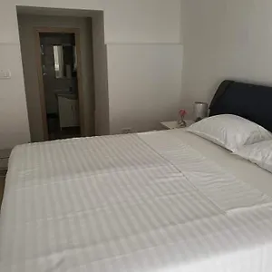 https://aldi-3.pula-hotels.org